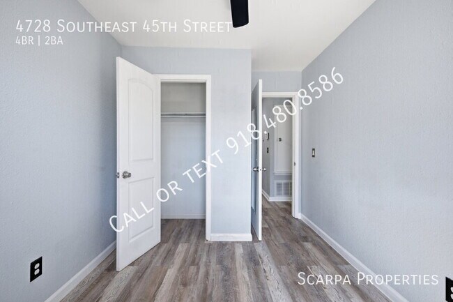 Building Photo - 4728 SE 45th St