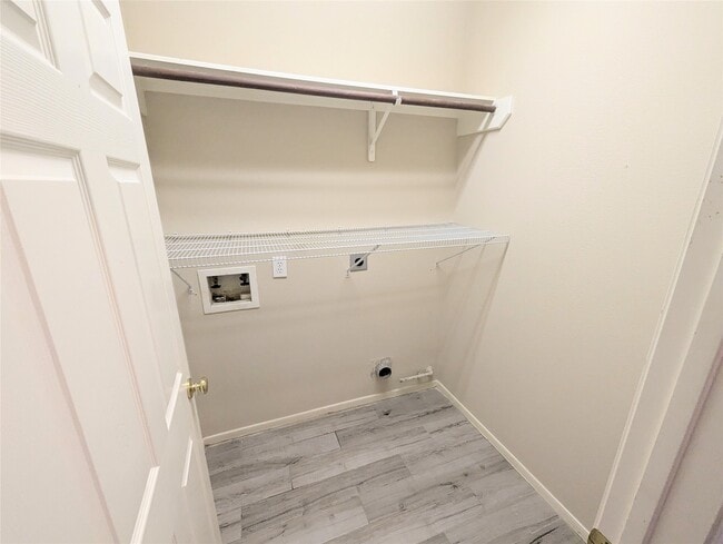 Building Photo - 6012 Timber Oaks Ridge