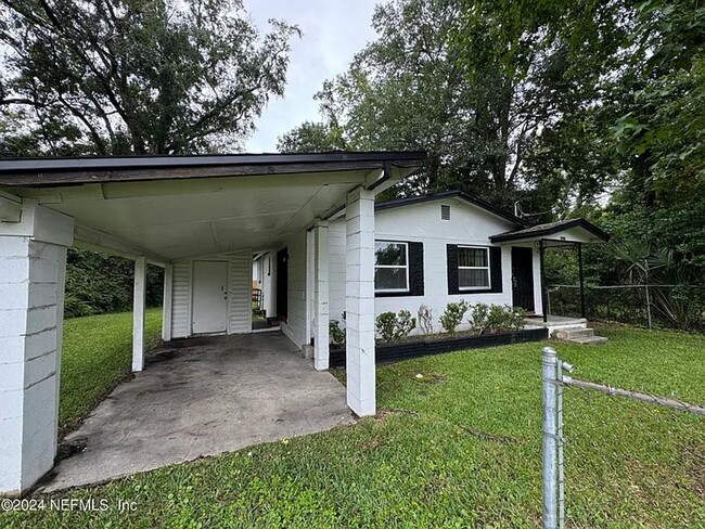 Building Photo - Charming Home in the Heart of Jacksonville!