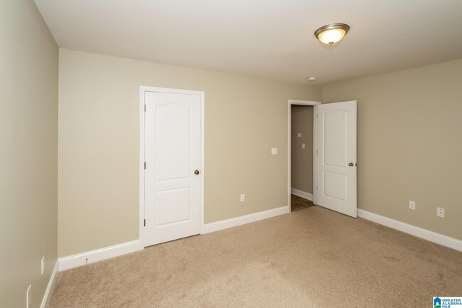 Building Photo - 450 Marsh Cir