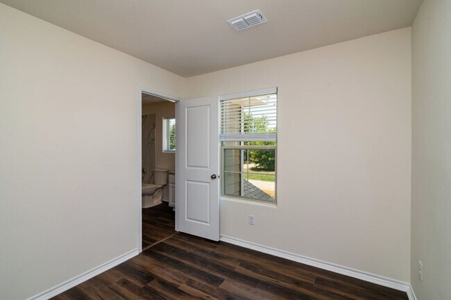 Building Photo - COMING SOON! 3 BEDROOM DUPLEX LOCATED IN WHITERIGHT, TEXAS!