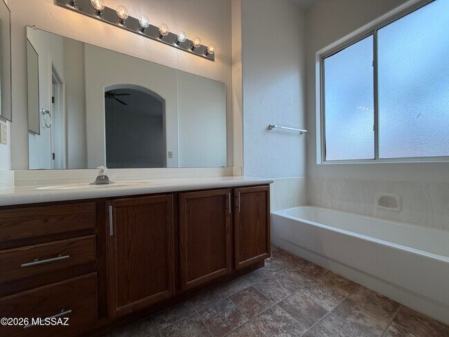 Building Photo - 8852 E Desert Verbena Pl
