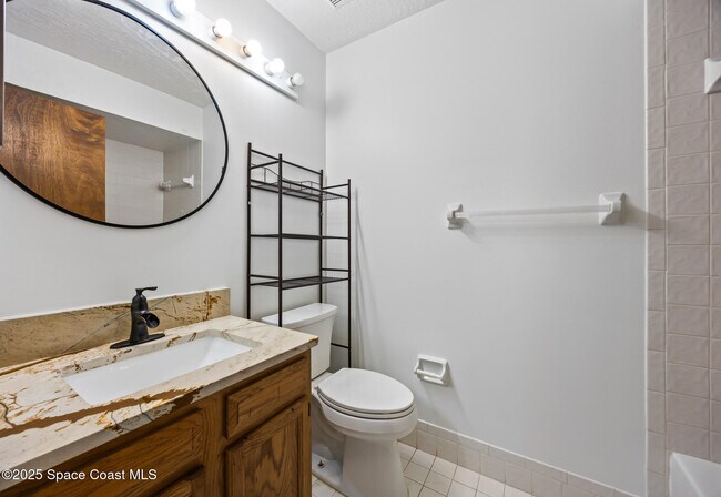 Building Photo - 123 Adams Ave