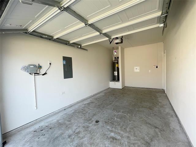 Building Photo - 327 Clematis St