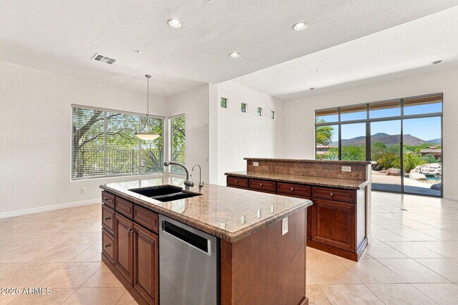 Building Photo - 9800 E Lofty Point Rd