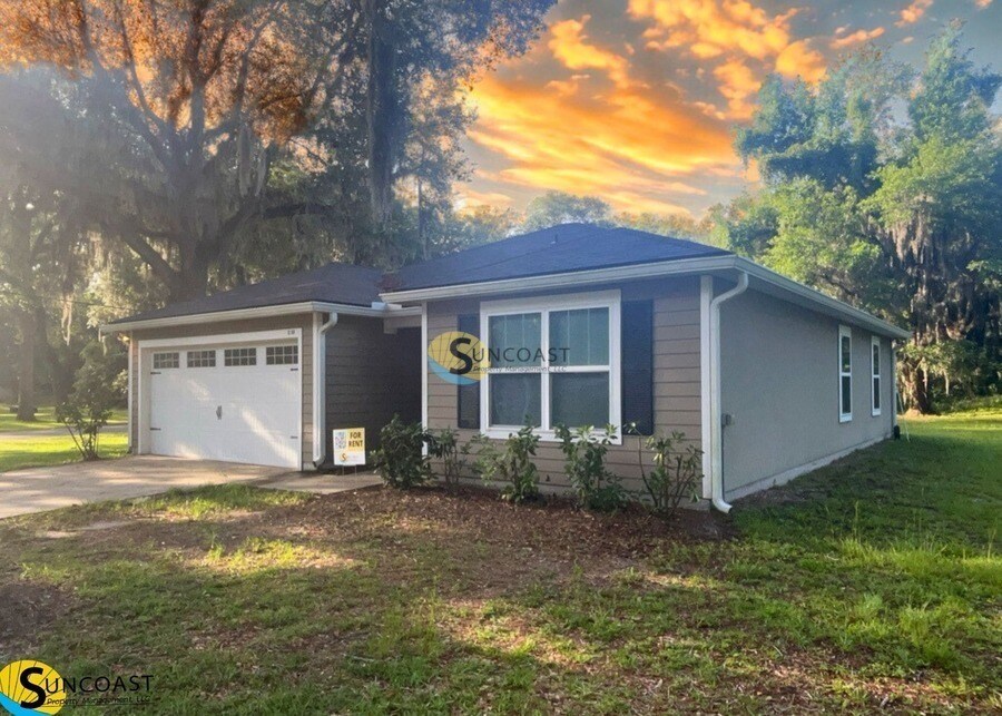 Building Photo - 8106 Ocala Ave