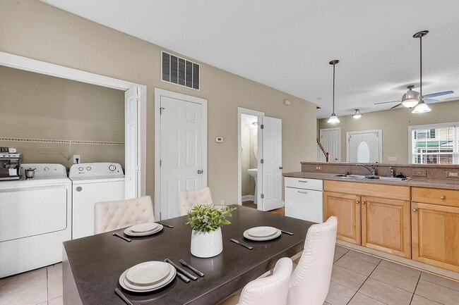 Building Photo - Rents always include high speed internet, cable, water, sewer, trash & pest control without any c...