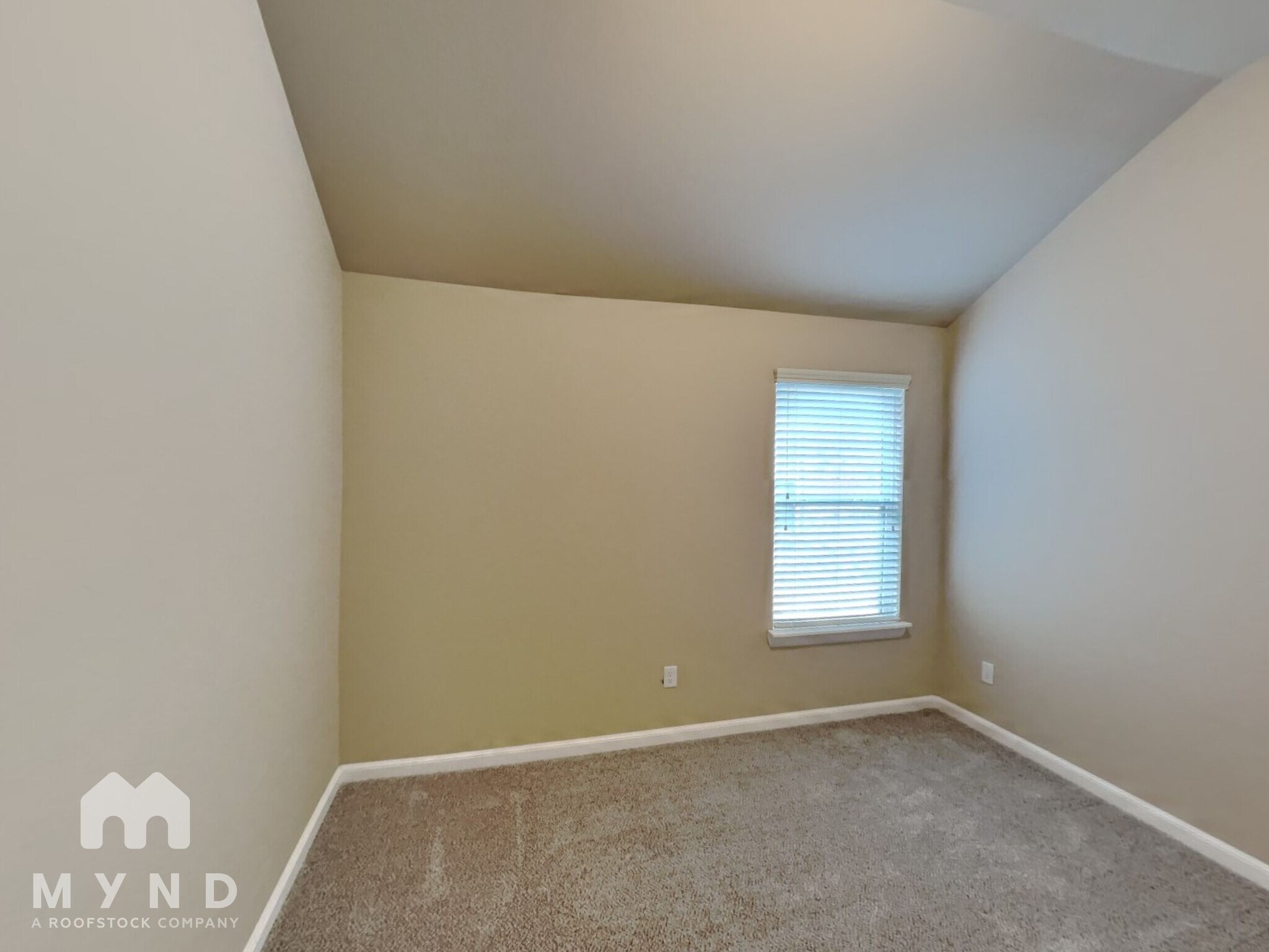 Building Photo - 1012 Merlin Dr