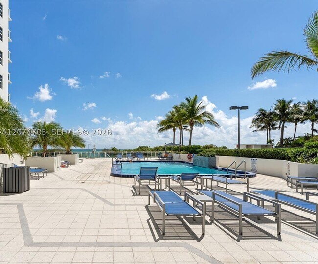 Building Photo - 6917 Collins Ave