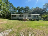 Building Photo - Hampstead - 3 Bedroom, 2 Bath Home