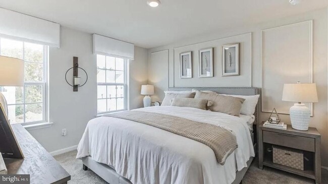 Building Photo - 273 Macoun Way