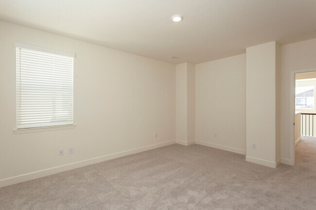 Building Photo - 6049 Red Sun Dr