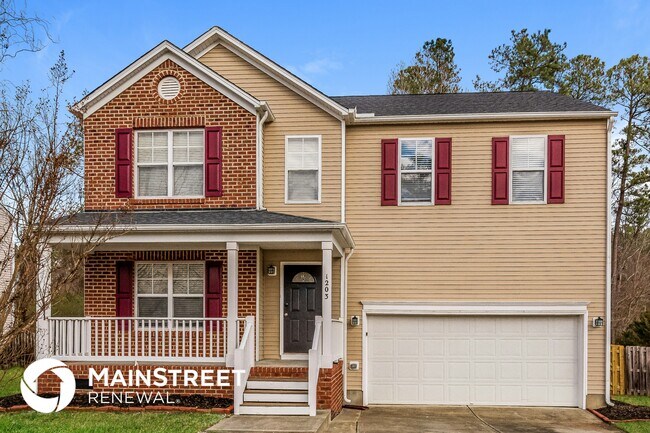 Building Photo - 1203 Summerfield Ln E