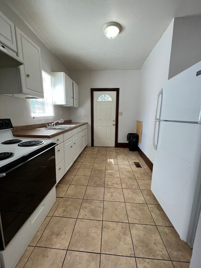 Building Photo - MOS - 29-31 S. Ardmore Ave.