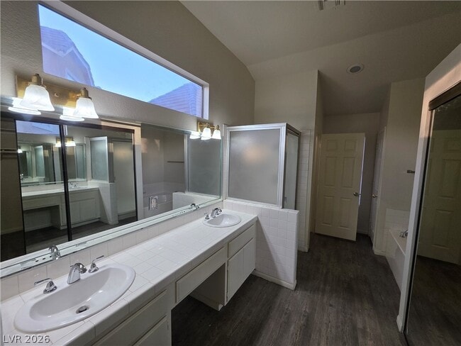 Building Photo - 6561 Avon Ct