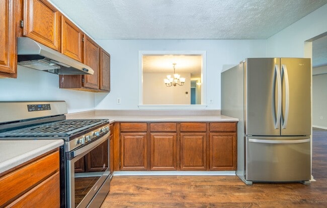 Building Photo - Updated two-bedroom, two-bathroom condo in...
