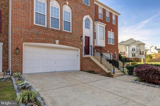 Building Photo - 43903 Thorncroft Terrace