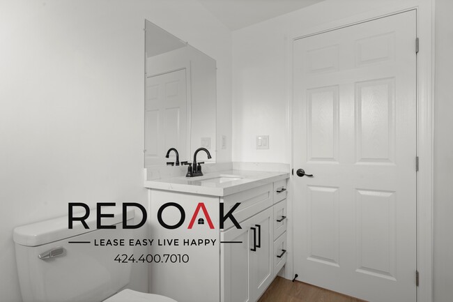 Building Photo - One Bedroom With Tons of Natural Lights, S...