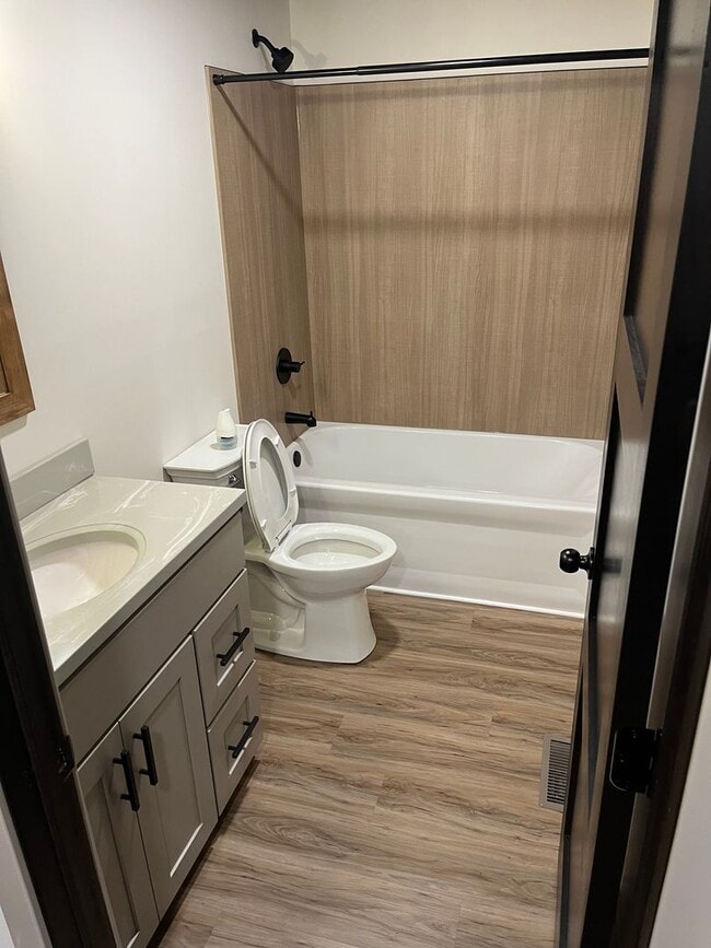 Building Photo - 201 Paquin St E