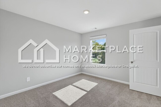 Building Photo - 100 Hartmann Crossing Dr