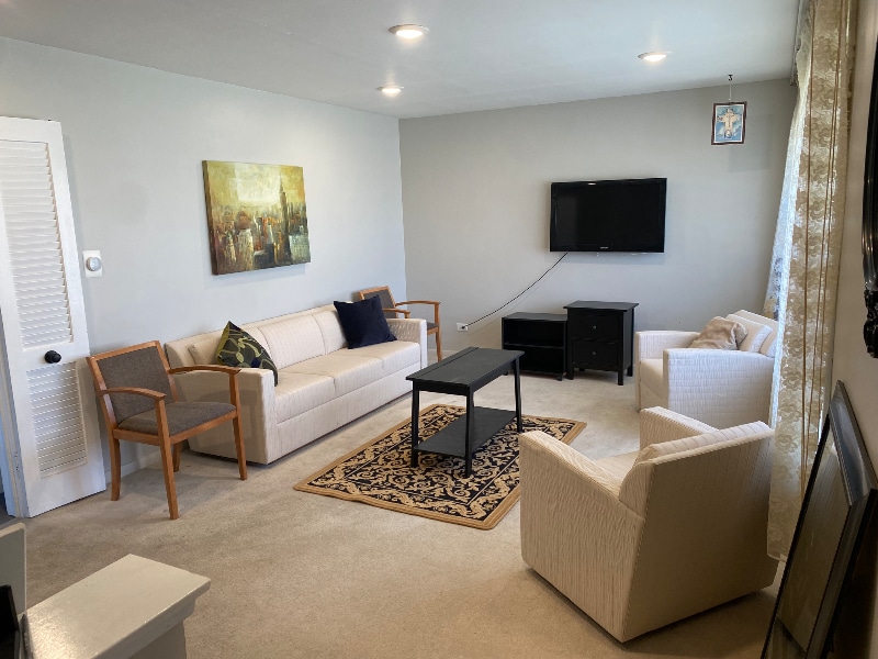 Building Photo - 8409 W Roseview Dr