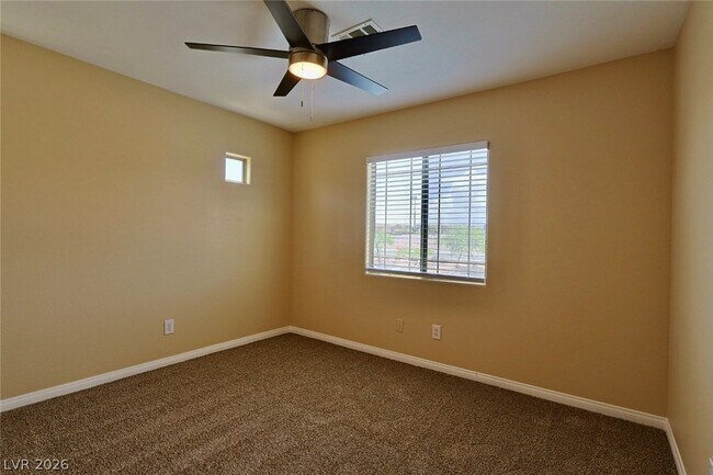 Building Photo - 340 Sweet Sugar Pine Dr