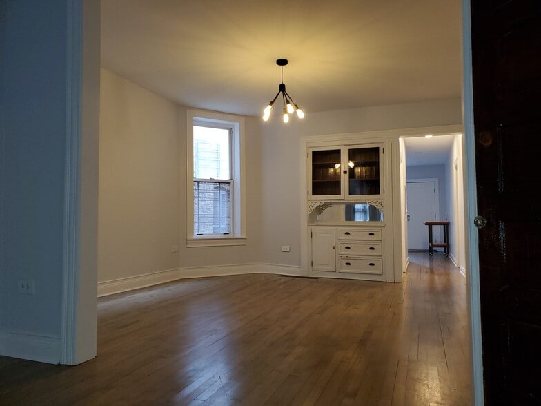 Dining Room - 1309 W Fillmore St