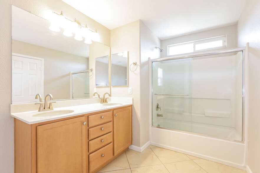 Building Photo - 9904 Pride Dance Ct