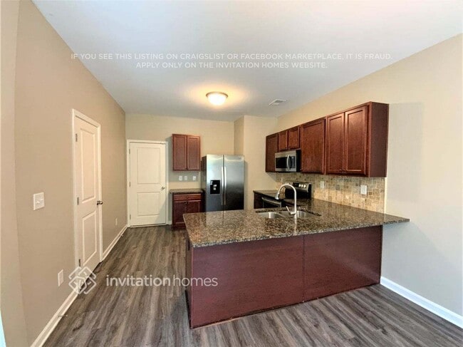 Building Photo - 179 Magnaview Dr
