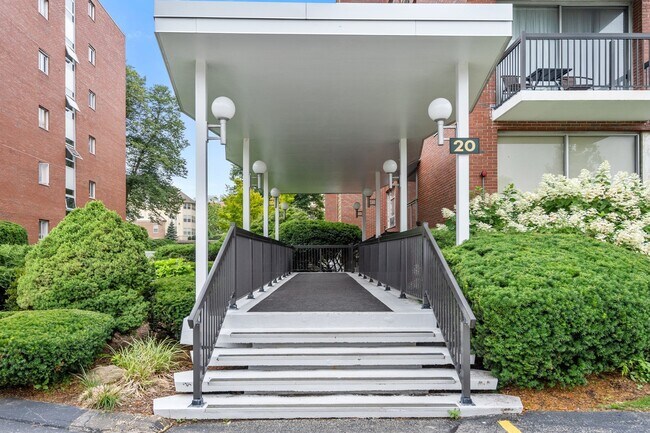 Building Photo - 20 Hammond Pond Pkwy