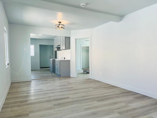 Building Photo - 3-bedroom, 2-bath home move-in ready