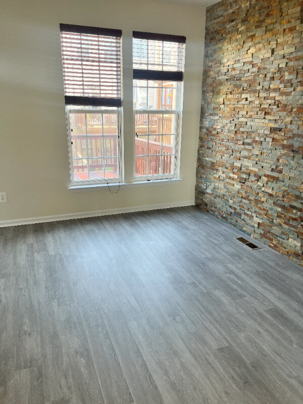 Building Photo - 2208 William Harris Way