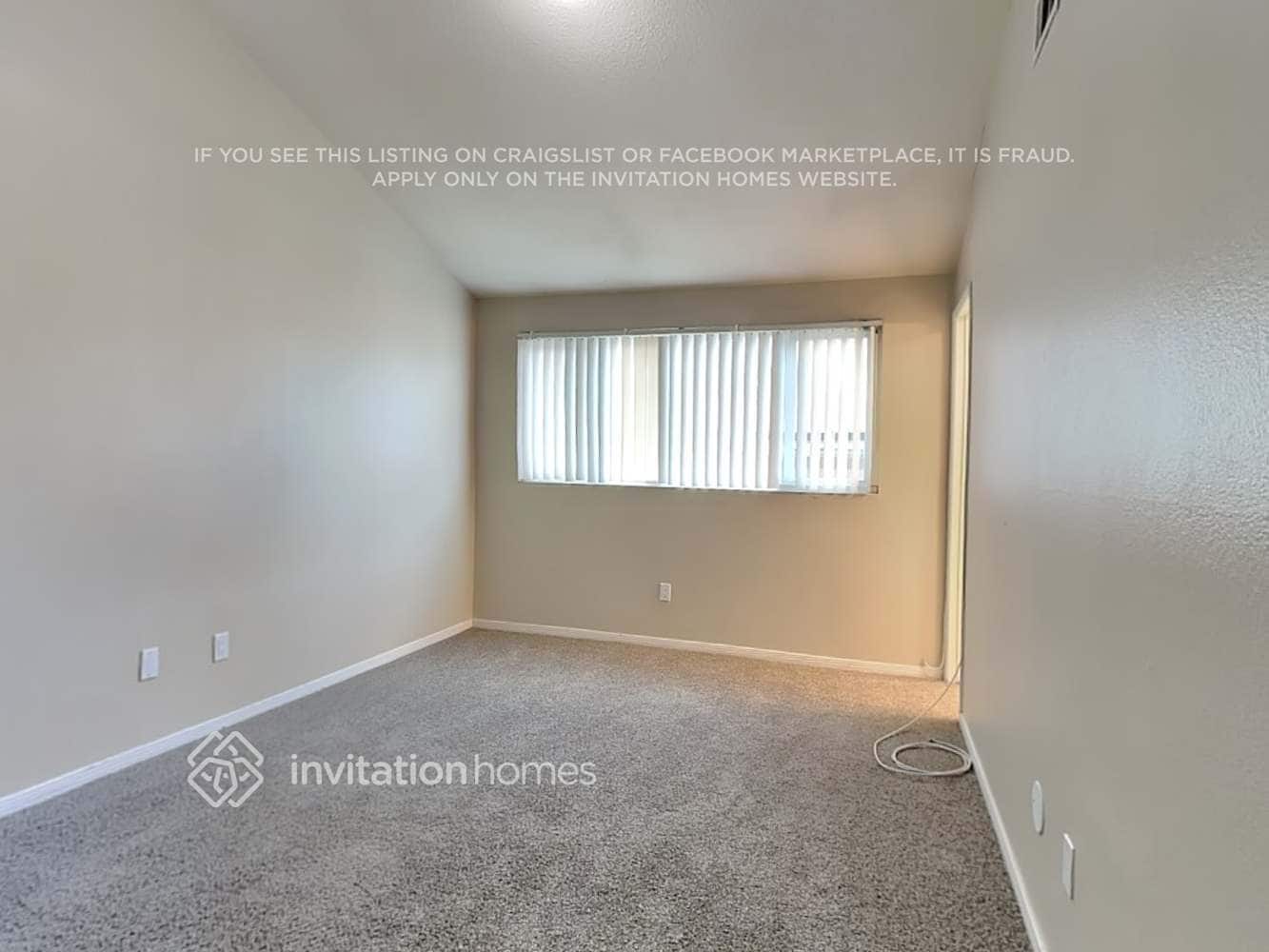 Building Photo - 27858 Crosspath Ave