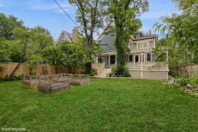 Building Photo - 1232 Hinman Ave