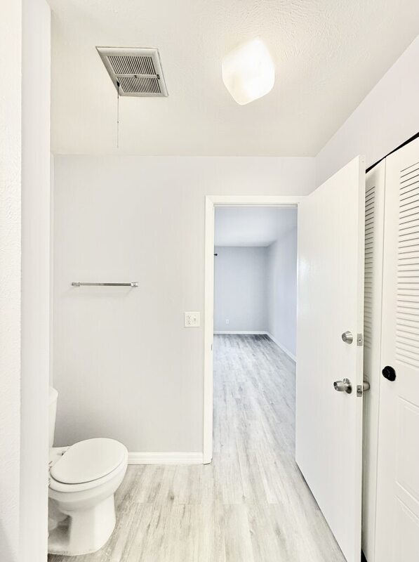 Building Photo - 1799 N Highland Ave