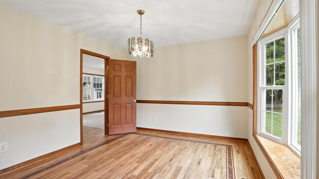 Building Photo - Upscale Home in Brookwood Golf Club - Avai...