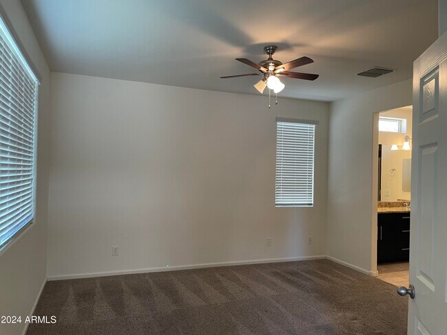Building Photo - 3822 E Desert Broom Dr