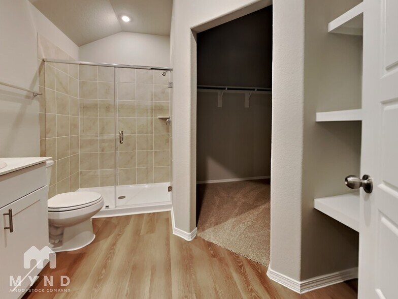 Building Photo - 1447 Cedar Plns Ct