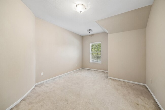 Building Photo - 13915 Sawmill Run Ln