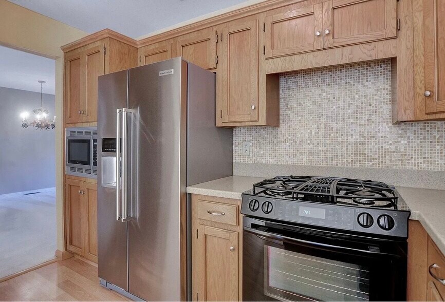 Building Photo - 15252 Boones Way