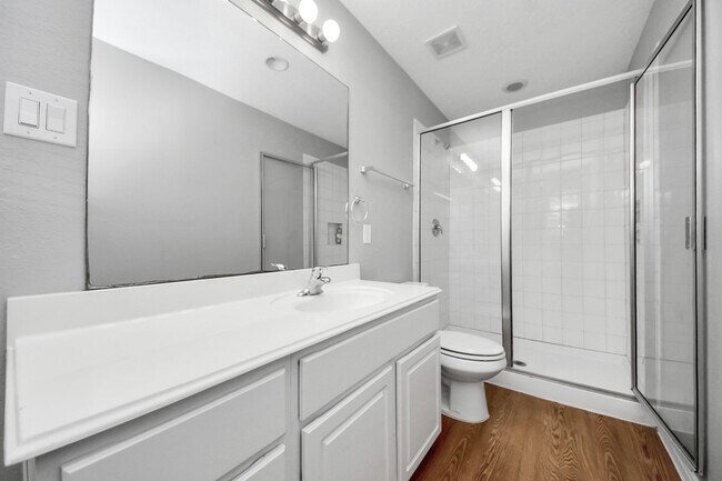 Building Photo - 1324 S Johnson St