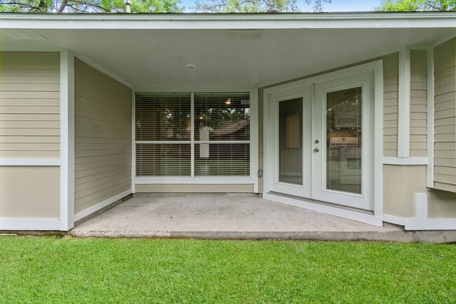 Building Photo - 69 Fallshire Dr