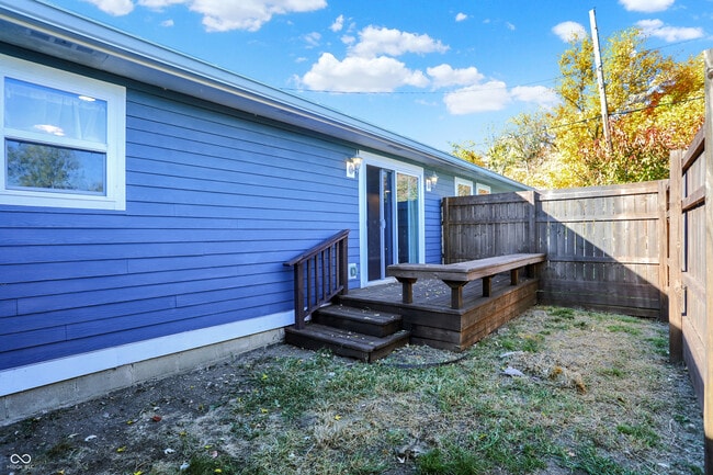 Building Photo - 301 W Pierce St