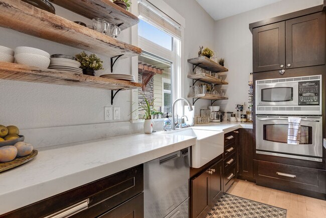Building Photo - 3060 S Rookery Ln
