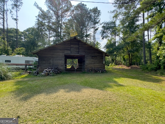 Building Photo - 90 Howard Rd