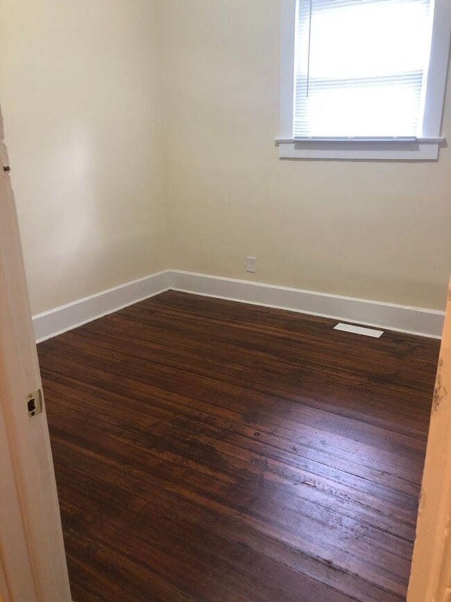 Building Photo - 239 N Tacoma Ave