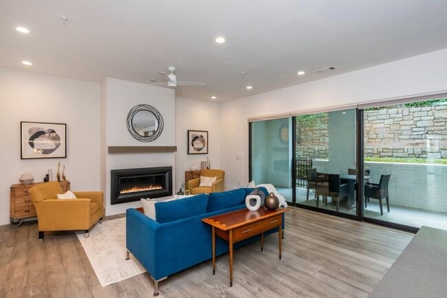 Building Photo - 1494 Red Fox Dr NE