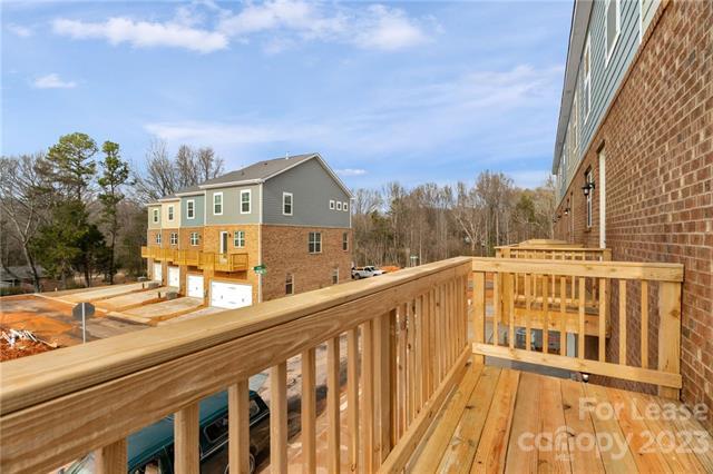 Building Photo - 10105 Hemingway Pl