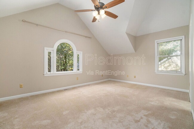 Building Photo - 388 Oakland Ave SE