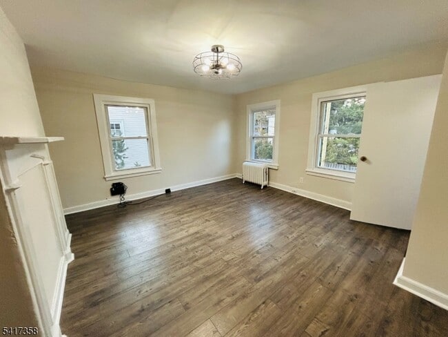 Building Photo - 36 Cross St